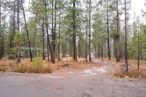 50844 Doe Loop, La Pine, OR 97739 photo 12