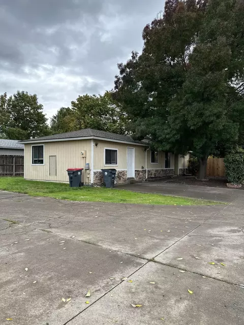 3110 Cody St, Medford, OR 97504