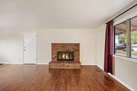 1237 Vista Dr, Central Point, OR 97502 photo 5