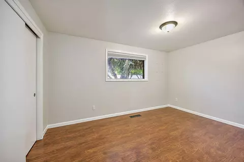 1237 Vista Dr, Central Point, OR 97502 photo 17