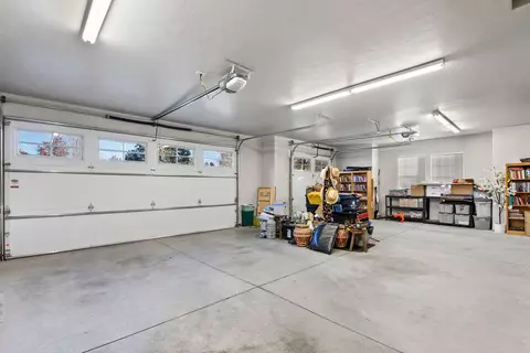 21080 SE Avery Ln, Bend, OR 97702 photo 61