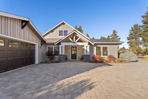 21080 SE Avery Ln, Bend, OR 97702 photo 2