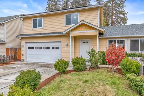 100 Rhonda Ln, Phoenix, OR 97535 photo 2