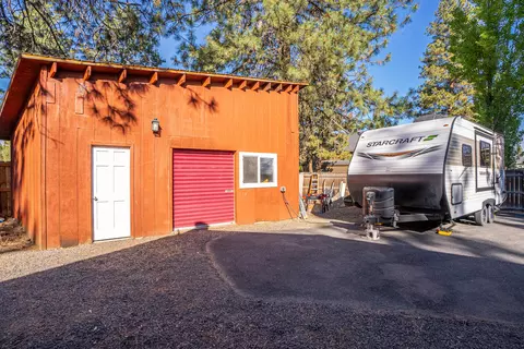 61099 Chuckanut Dr, Bend, OR 97702 photo 31