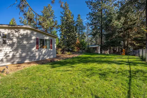 61099 Chuckanut Dr, Bend, OR 97702 photo 27