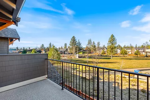 1111 N Lavender Ln, Sisters, OR 97759