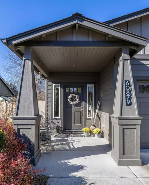 60879 Garrison Dr, Bend, OR 97702 photo 3