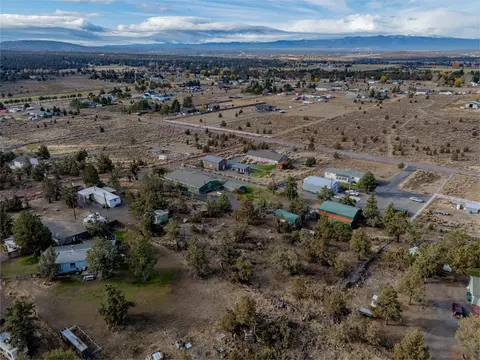 Undisclosed, Bend, OR 97703 photo 5