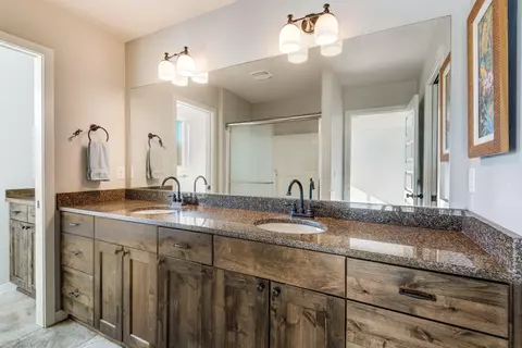 20471 Del Coco Ct, Bend, OR 97702 photo 16