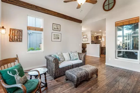 20471 Del Coco Ct, Bend, OR 97702 photo 8