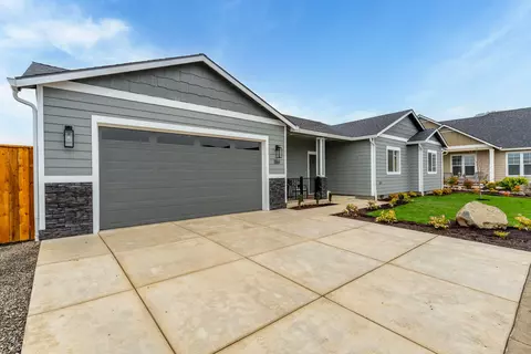 3161 Monaco Ct, Medford, OR 97504