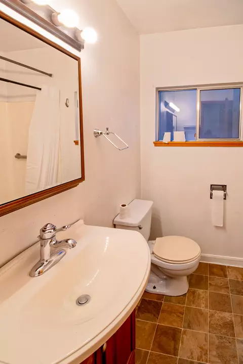 280 Madrona Dr, Cave Junction, OR 97523 photo 11