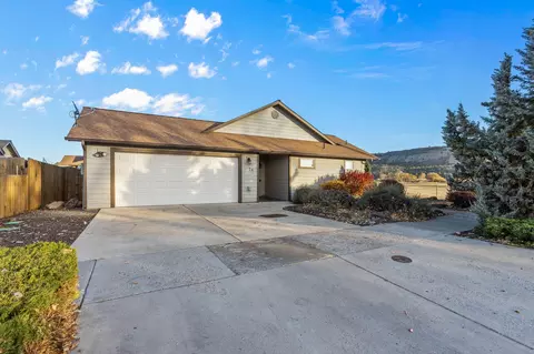 26 NE Buena Villa Dr, Prineville, OR 97754