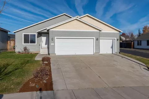 725 NE Robin Pl, Prineville, OR 97754