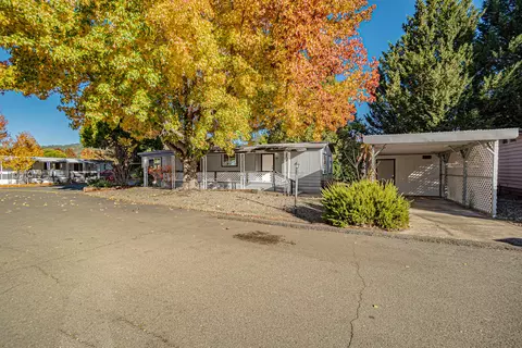315 W Evans Creek Rd UNIT 19, Rogue River, OR 97537
