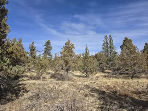6 Thrasher Dr #6, Bonanza, OR 97623