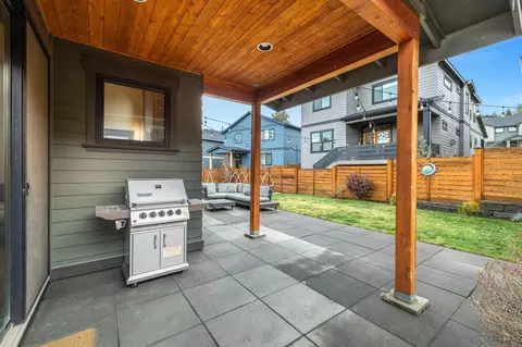 61196 Bachelor View Rd, Bend, OR 97702 photo 32
