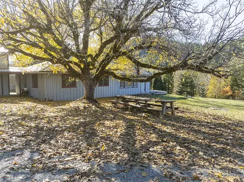 Exterior - 1263 Waldo Rd, O'brien, OR 97534 photo 8 of 26