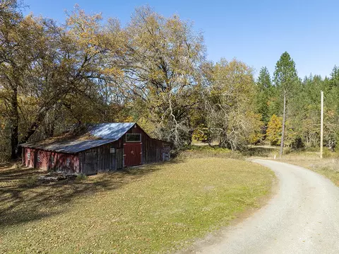 Exterior - 1263 Waldo Rd, O'brien, OR 97534 photo 14 of 26