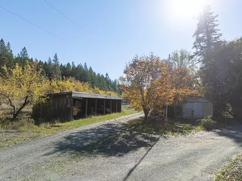 Exterior - 1263 Waldo Rd, O'brien, OR 97534 photo 15 of 26