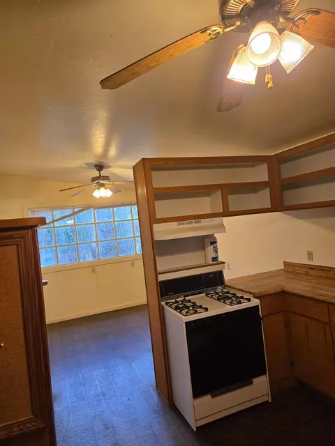 Kitchen - 1263 Waldo Rd, O'brien, OR 97534 photo 1 of 6