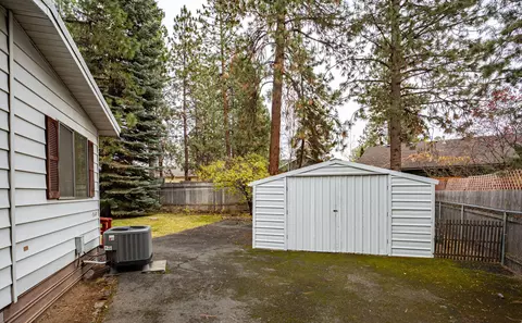 61147 Chuckanut Dr, Bend, OR 97702 photo 37