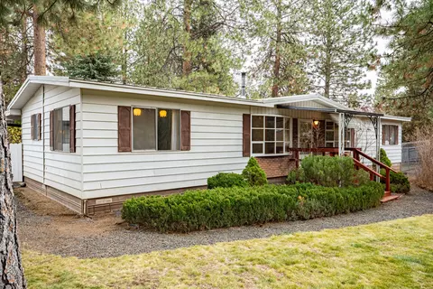 61147 Chuckanut Dr, Bend, OR 97702 photo 5