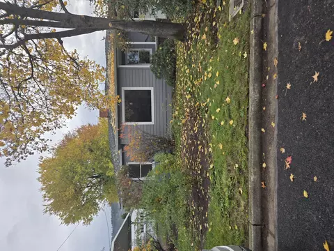 1313 NE Foster Way, Grants Pass, OR 97526