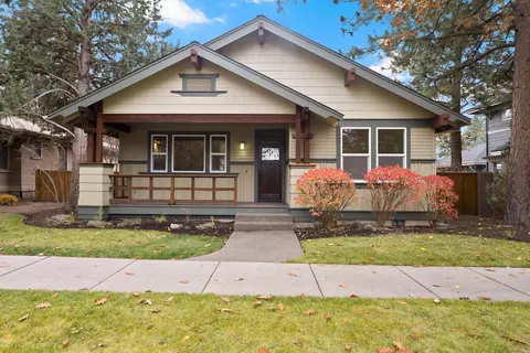 2449 NW Lemhi Pass Dr, Bend, OR 97703