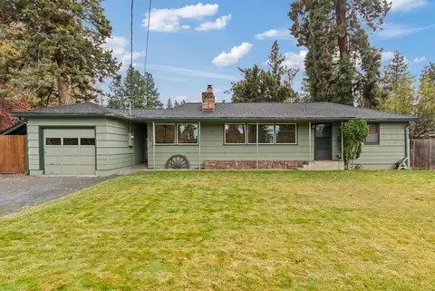 909 NE Franklin Ave, Bend, OR 97701