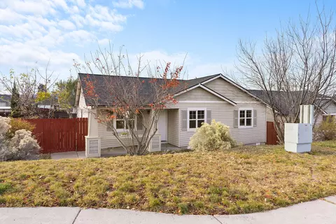 63185 Boyd Acres Rd, Bend, OR 97701 photo 1