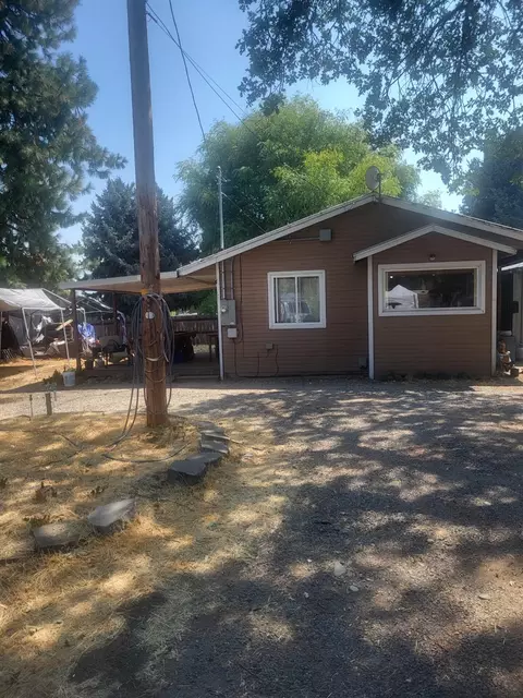 4075 Hilsinger Rd, Phoenix, OR 97535 photo 1