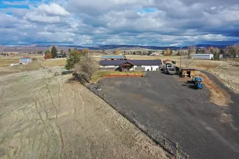 5609 NW Elliott Ln, Prineville, OR 97754
