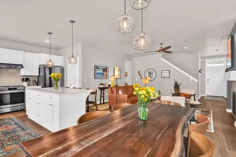 Dining - 61574 SE Depot Loop, Bend, OR 97702 photo 1 of 2
