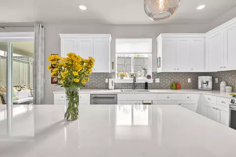 Kitchen - 61574 SE Depot Loop, Bend, OR 97702 photo 1 of 6