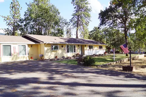 553 Soldier Creek Rd, Grants Pass, OR 97526