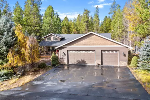 16694 Stage Stop Dr, Bend, OR 97707