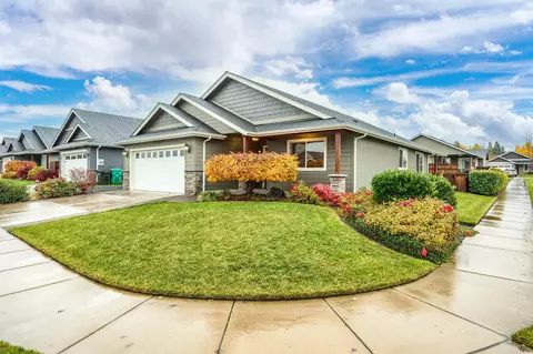 2687 Dahlia Way, Grants Pass, OR 97527