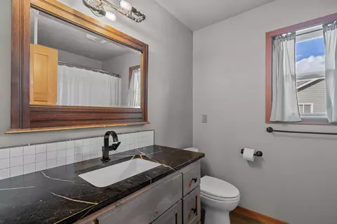 Bath - 64731 Alcor Pl, Bend, OR 97703 photo 1 of 4