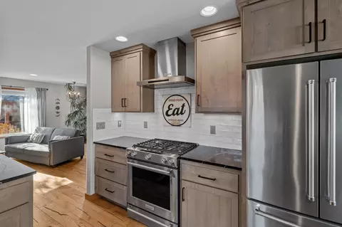 Kitchen - 64731 Alcor Pl, Bend, OR 97703 photo 3 of 4