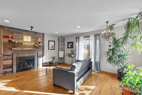 Living - 64731 Alcor Pl, Bend, OR 97703 photo 3 of 5