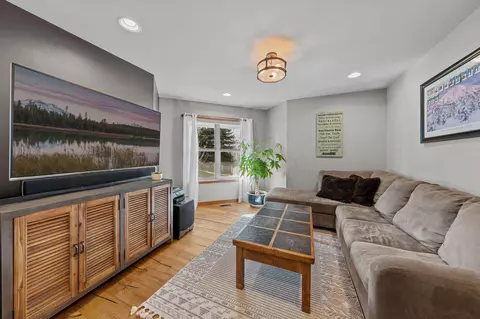Living - 64731 Alcor Pl, Bend, OR 97703 photo 4 of 5