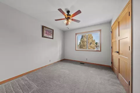 Bedroom - 64731 Alcor Pl, Bend, OR 97703 photo 3 of 5