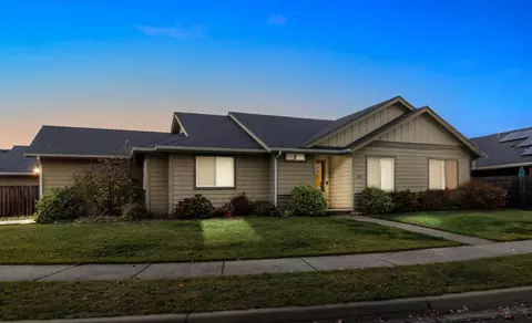 2238 SW Gayle Way, Grants Pass, OR 97527