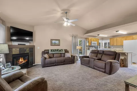 Living - 51450 Lasso Ln, La Pine, OR 97739 photo 1 of 2