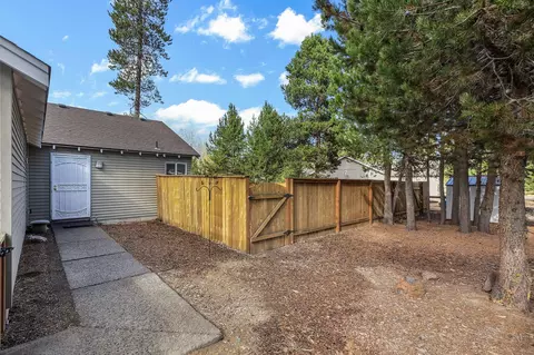 Exterior - 51450 Lasso Ln, La Pine, OR 97739 photo 6 of 6