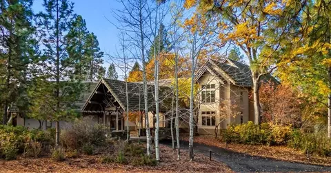 11944 Kestrel Rd, Klamath Falls, OR 97601