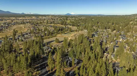 61455 Meeks Trl, Bend, OR 97702 photo 2