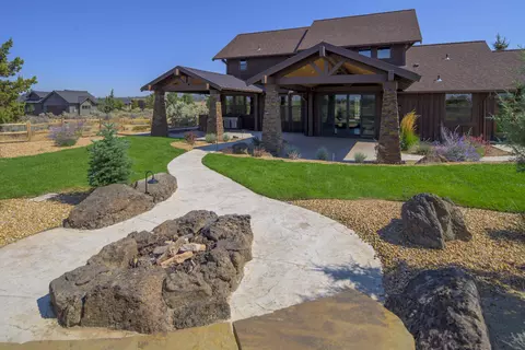 16660 SW Ranchview Ct, Powell Butte, OR 97753