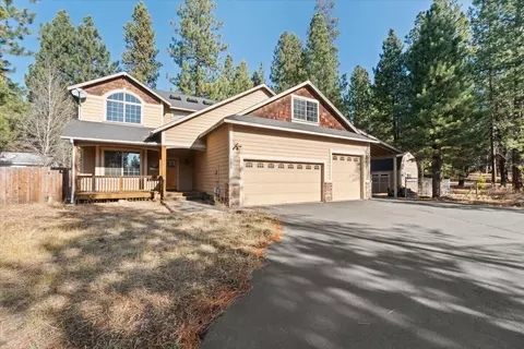16870 Downey Rd, Bend, OR 97707 photo 2
